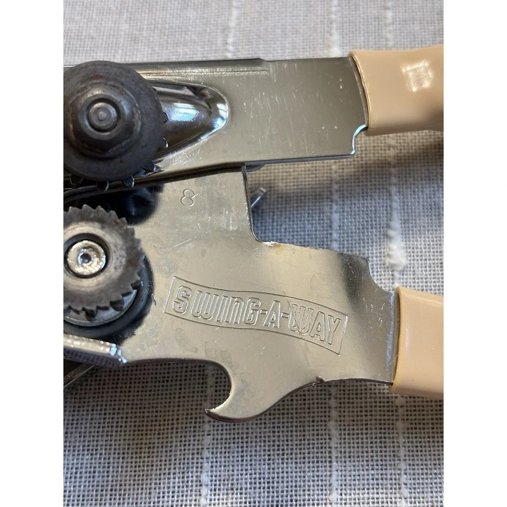 Swing-A-Way Can Opener Almond Rubber Grips Stainless Steel USA Made Very Clean